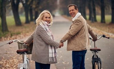 Speed Dating 50 plus | LANGWEILIGES Liebesleben?